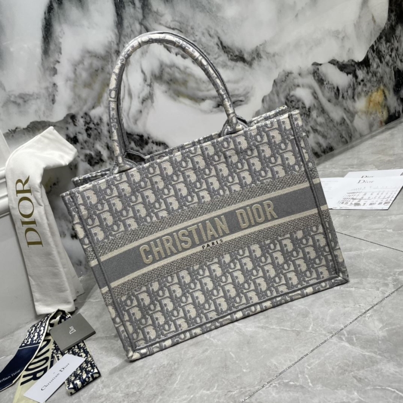 Dior Shopping Bags